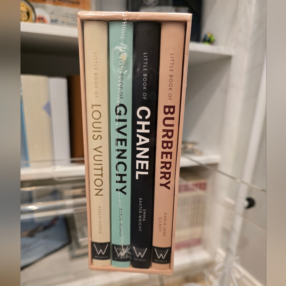 NWT Little Guides to Style: The Classics Box Set Hardcover
